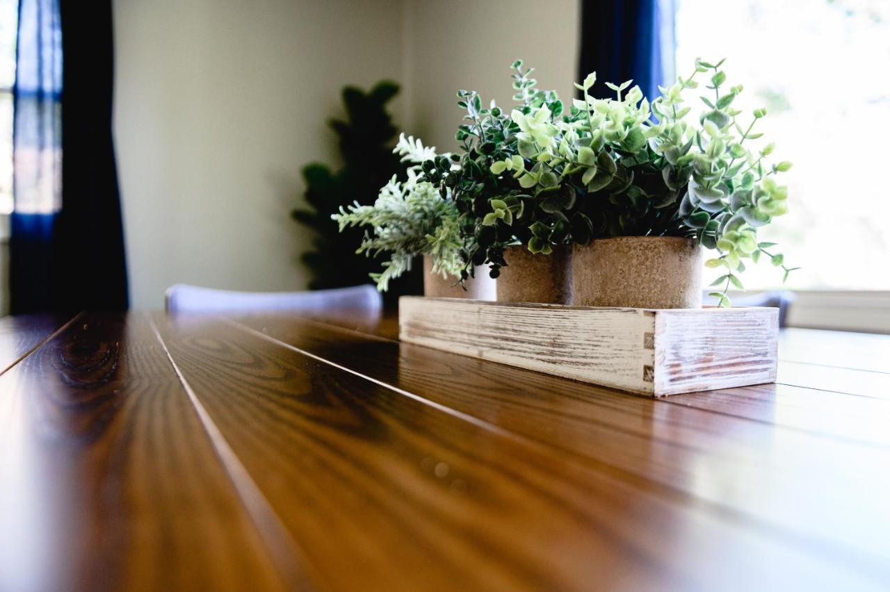 Urban Cottage: Homey & Convenient Huntington Ngoại thất bức ảnh
